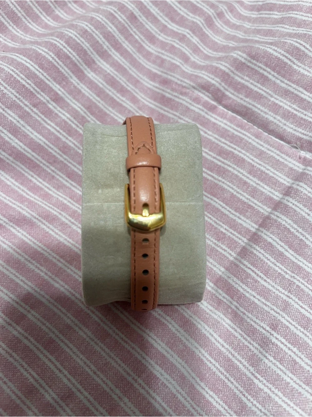 Fossil elegant women